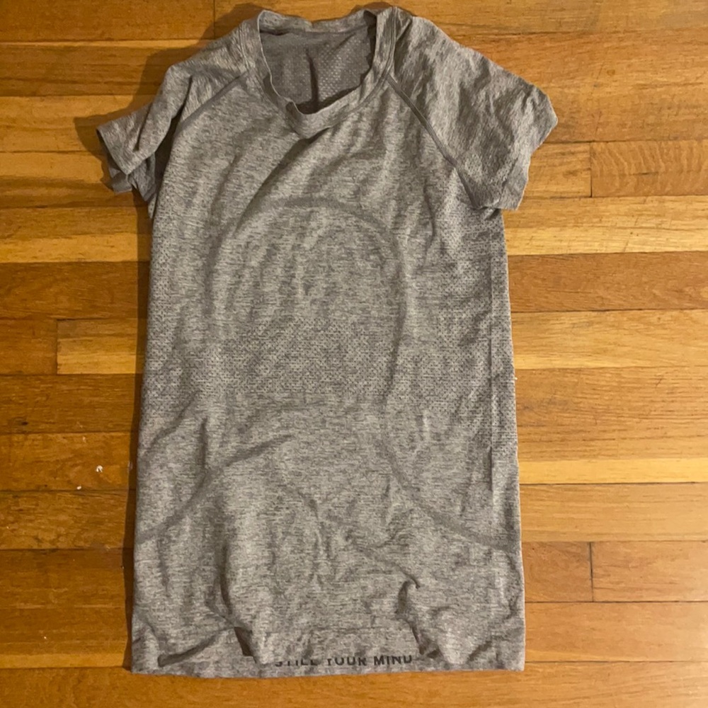 Size 6 lulu top